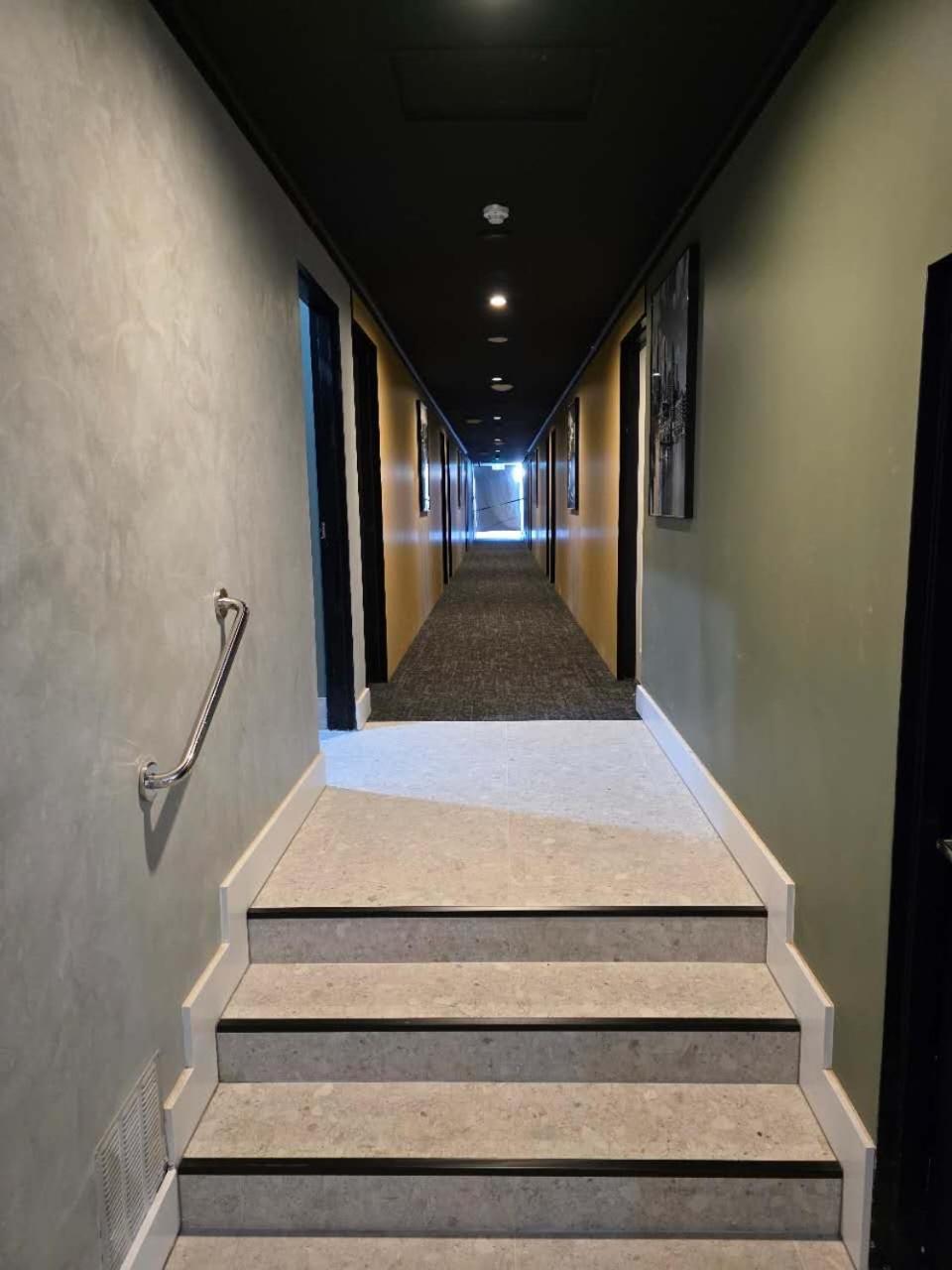The Parkmore Hotel Melbourne Luaran gambar