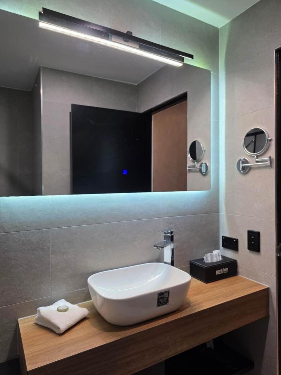 The Parkmore Hotel Melbourne Luaran gambar